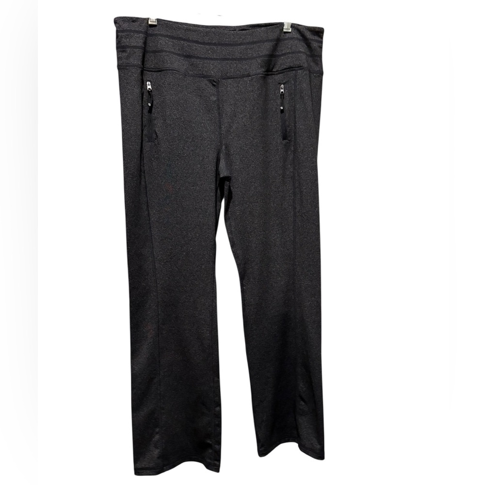Charcoal Gray NIP Yoga Pants/Leggings With Zippered Pockets